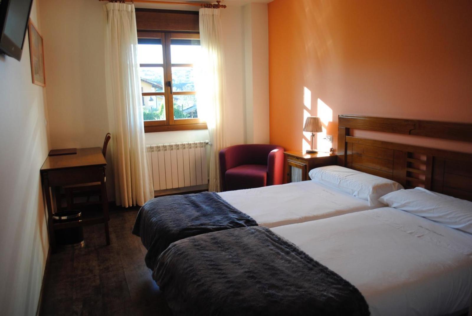 Hotel Rural Foncubierta Soto Del Barco Luaran gambar