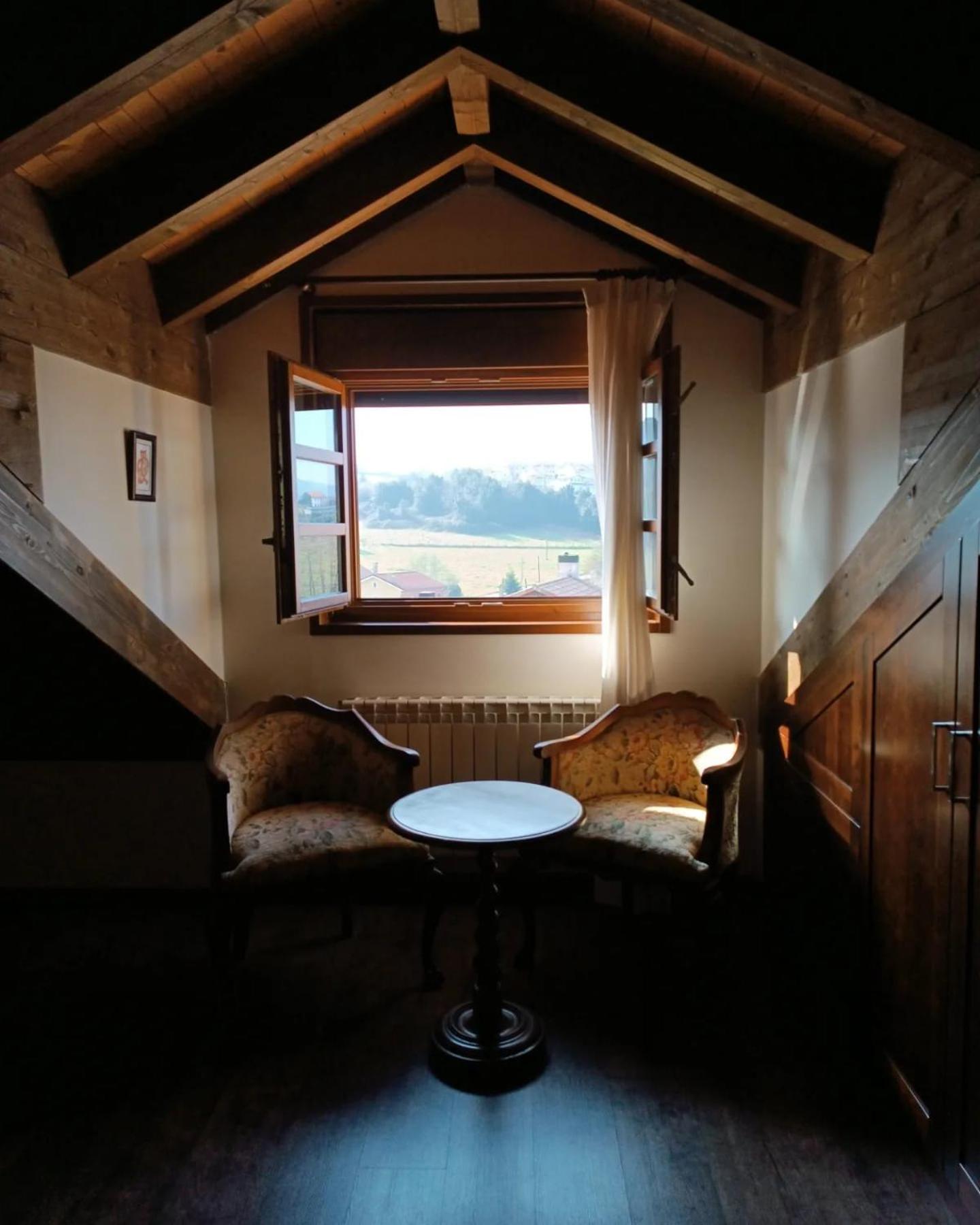 Hotel Rural Foncubierta Soto Del Barco Bilik gambar